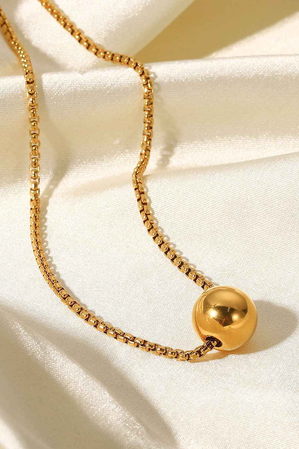 Elegant Round Gold Plated Necklace