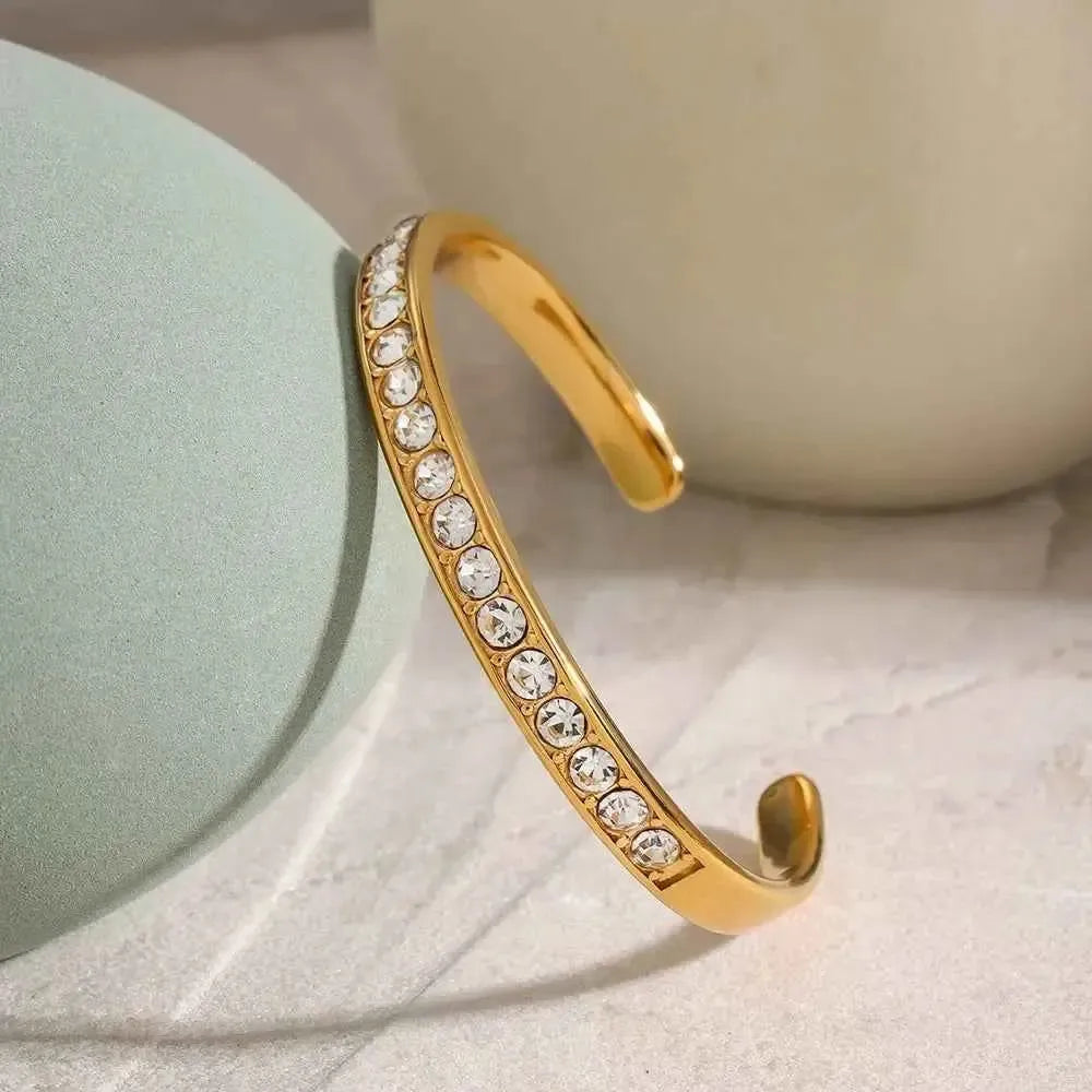 Lightweight Gold Zircon Chain Bracelet