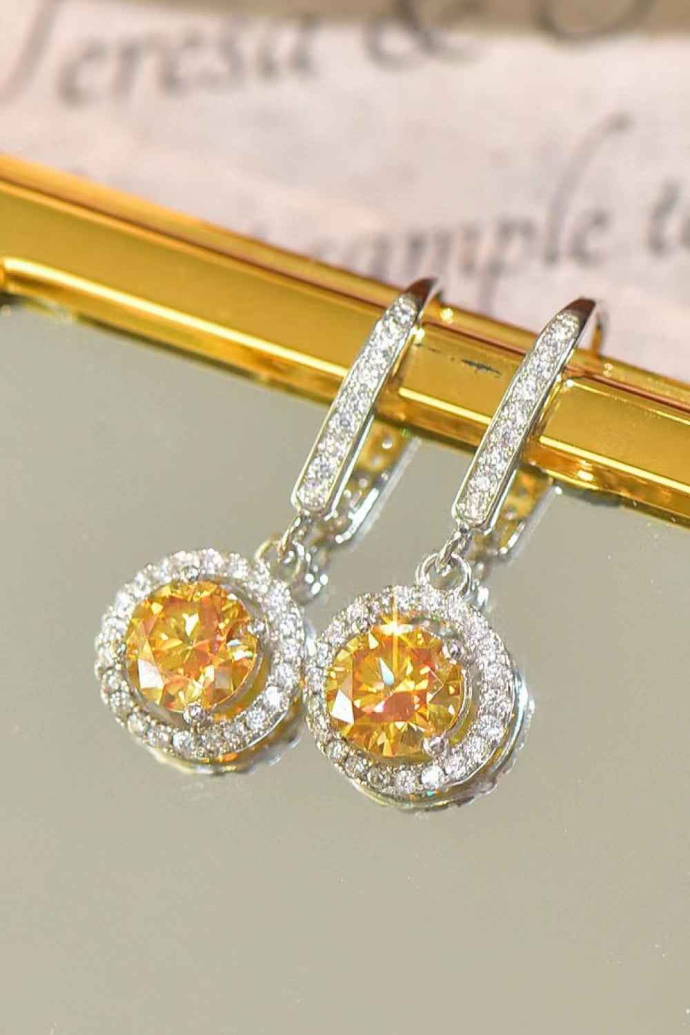 Drop-Dead Dazzling: 2 Carat Sparkle