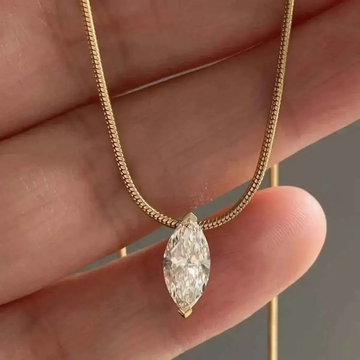 Sparkling 1 Carat Moissanite Necklace