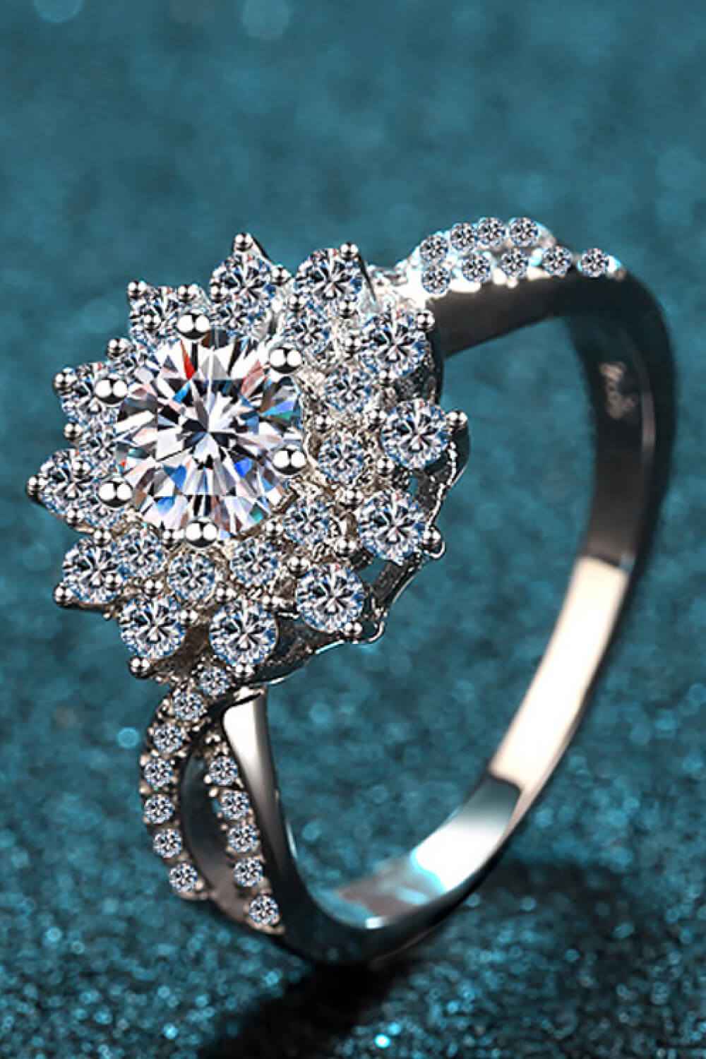 Luxury Moissanite Split Shank Jewelry