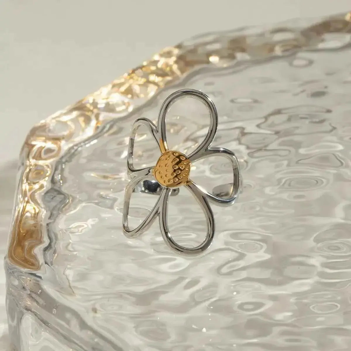Daisy of Dawn Ring – Silver & Gold Flower Band