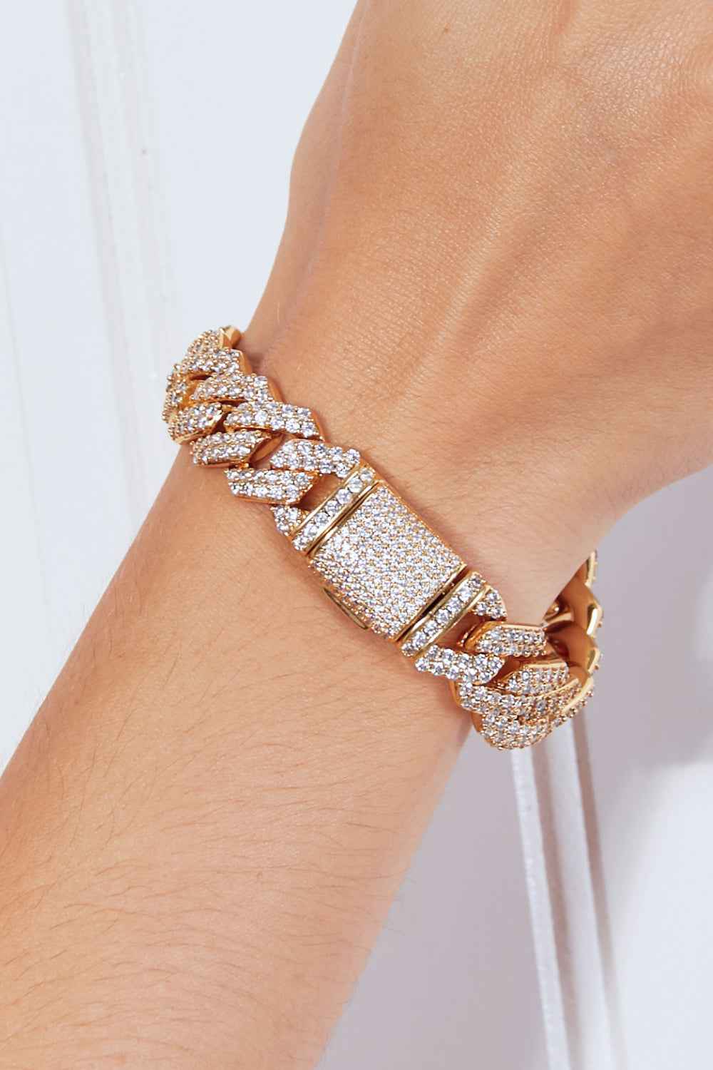 Elegant Zircon-Inlaid Wrist Chain
