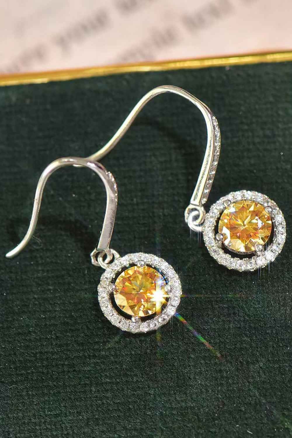 Drop-Dead Dazzling: 2 Carat Sparkle