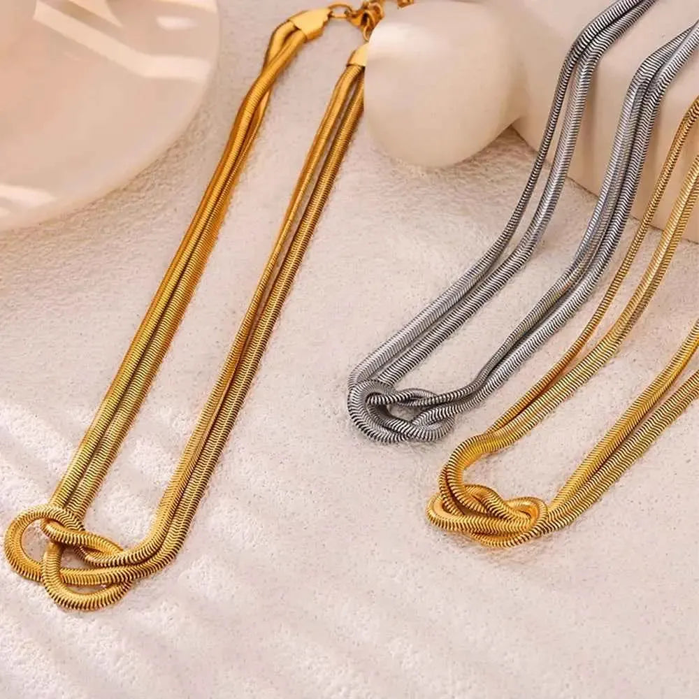 Chic Knot Charm Titanium Necklace