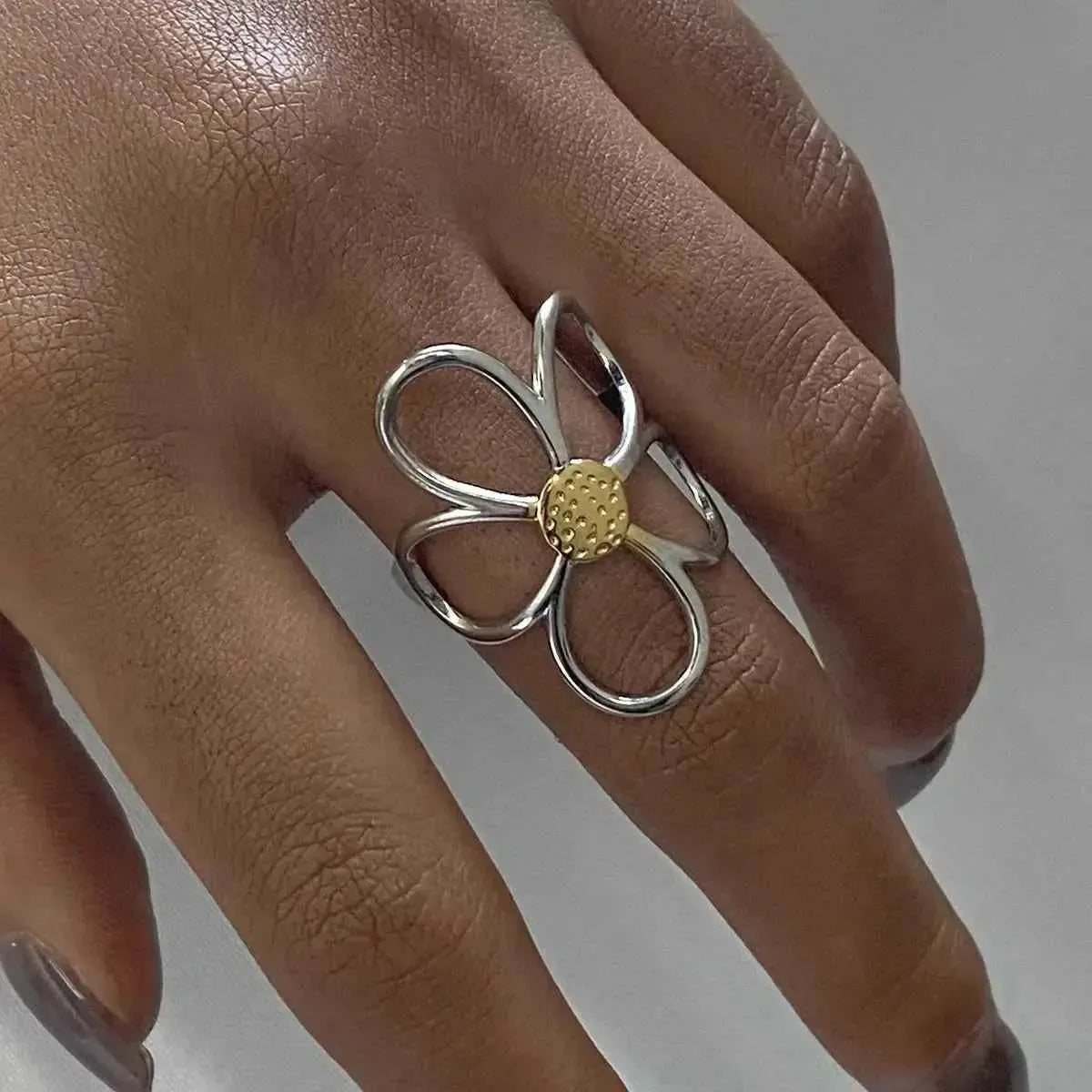 Daisy of Dawn Ring – Silver & Gold Flower Band
