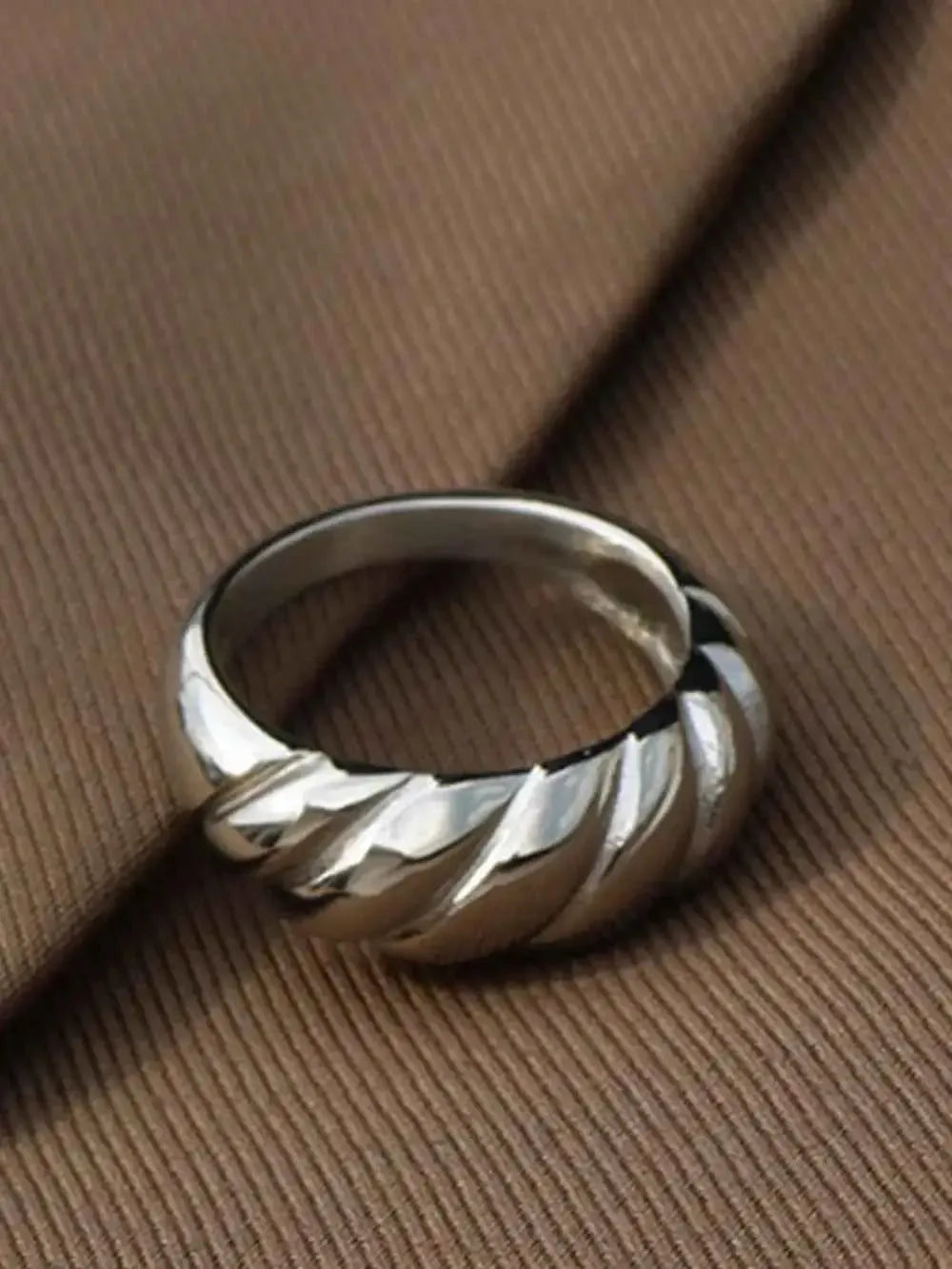 Titanium Steel Ring – Modern Ribbed Design