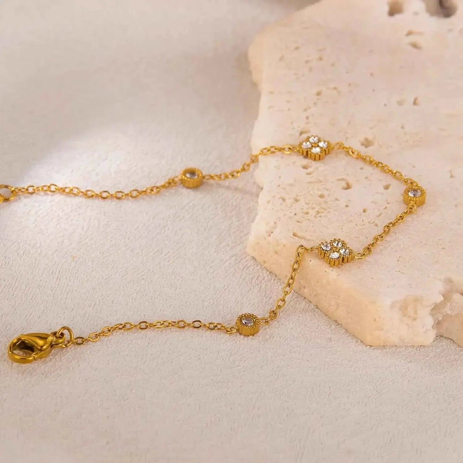 18K Gold Zircon Inlay Bracelet