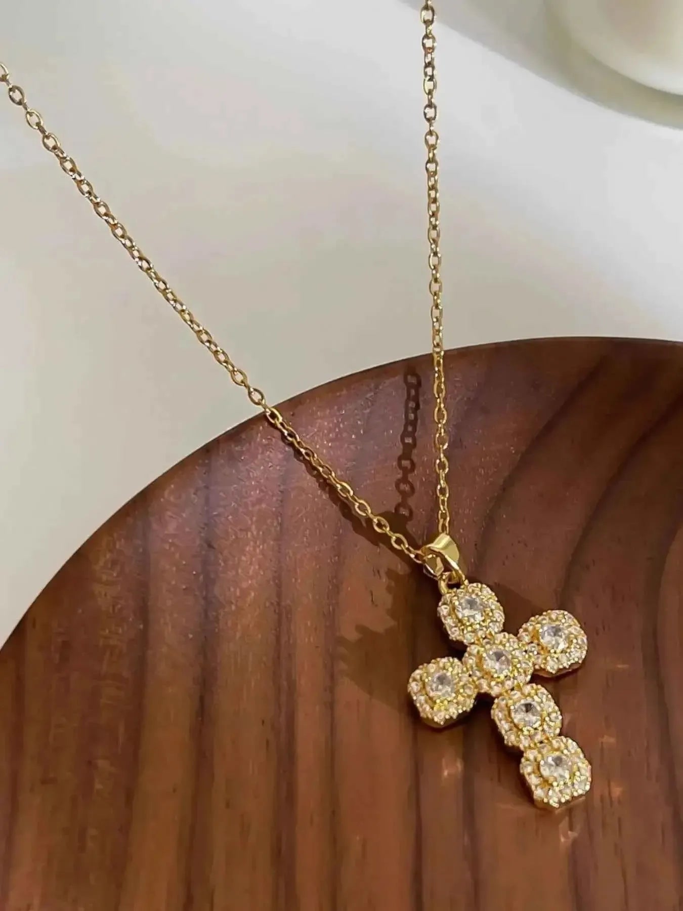 Elegant Gold Cross Pendant Necklace