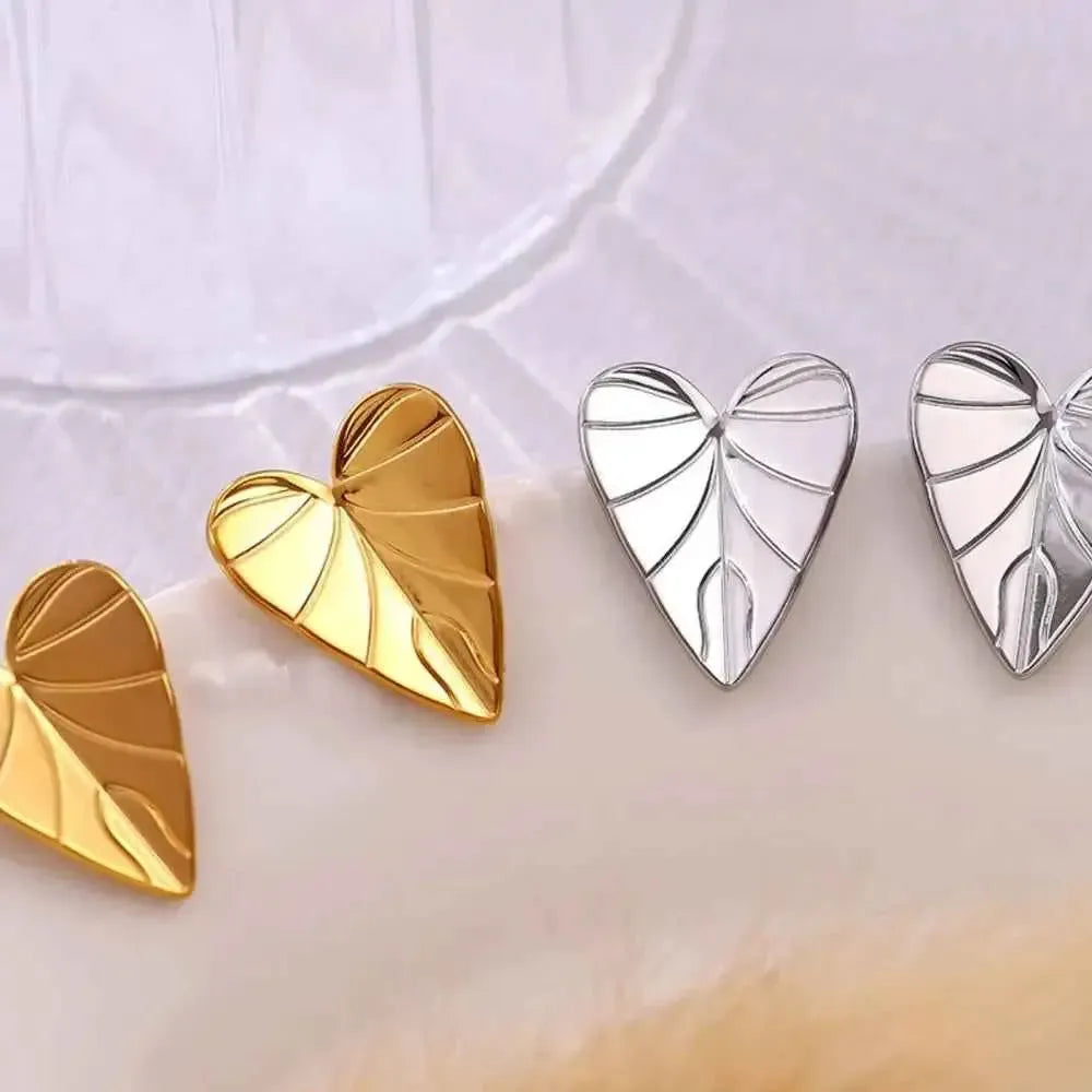 Nature-Inspired Stainless Stud Earring