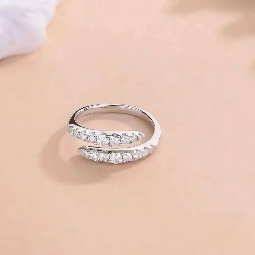 Moissanite Bypass Ring – 925 Silver Sparkle