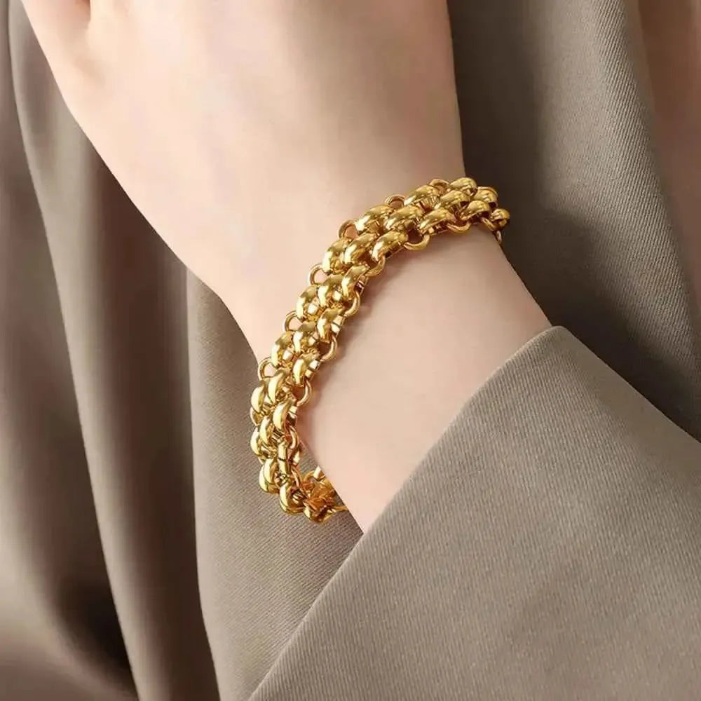 Hypoallergenic Gold Toggle Bracelet