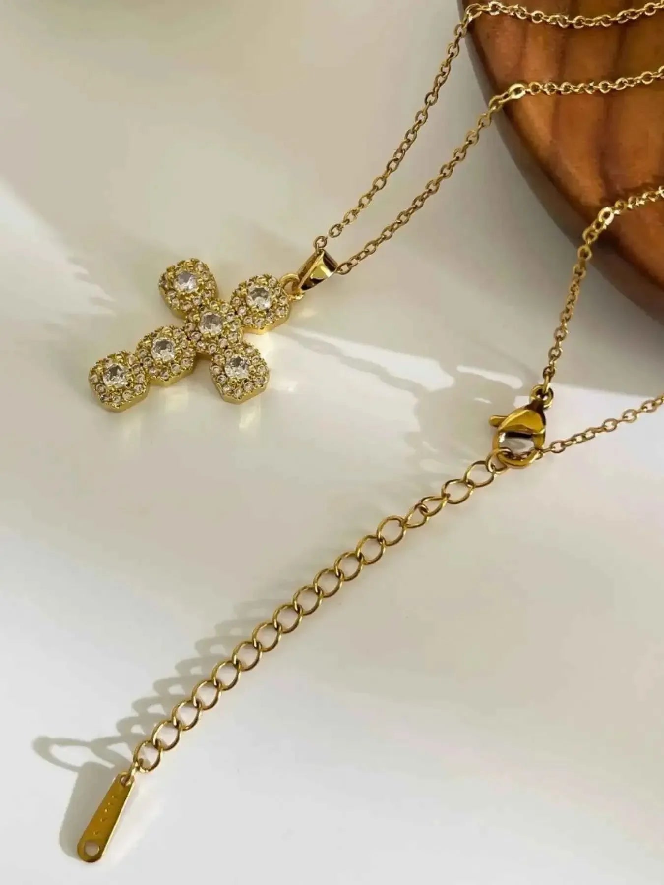 Elegant Gold Cross Pendant Necklace