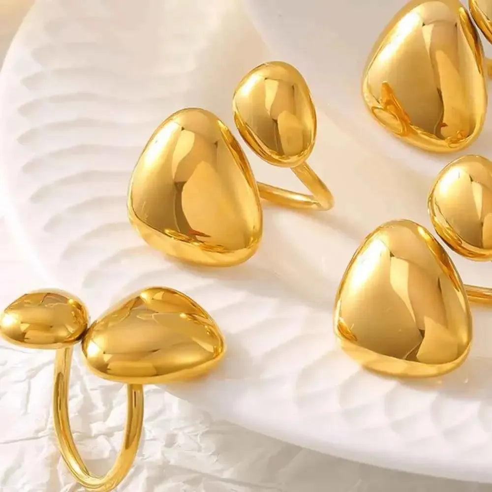 Gold Bypass Ring – Modern Irregular Design