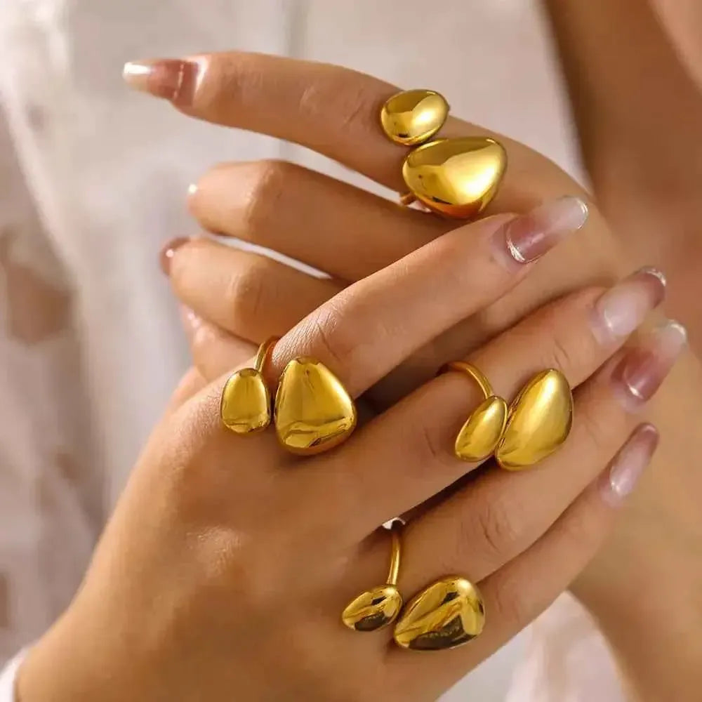 Gold Bypass Ring – Modern Irregular Design