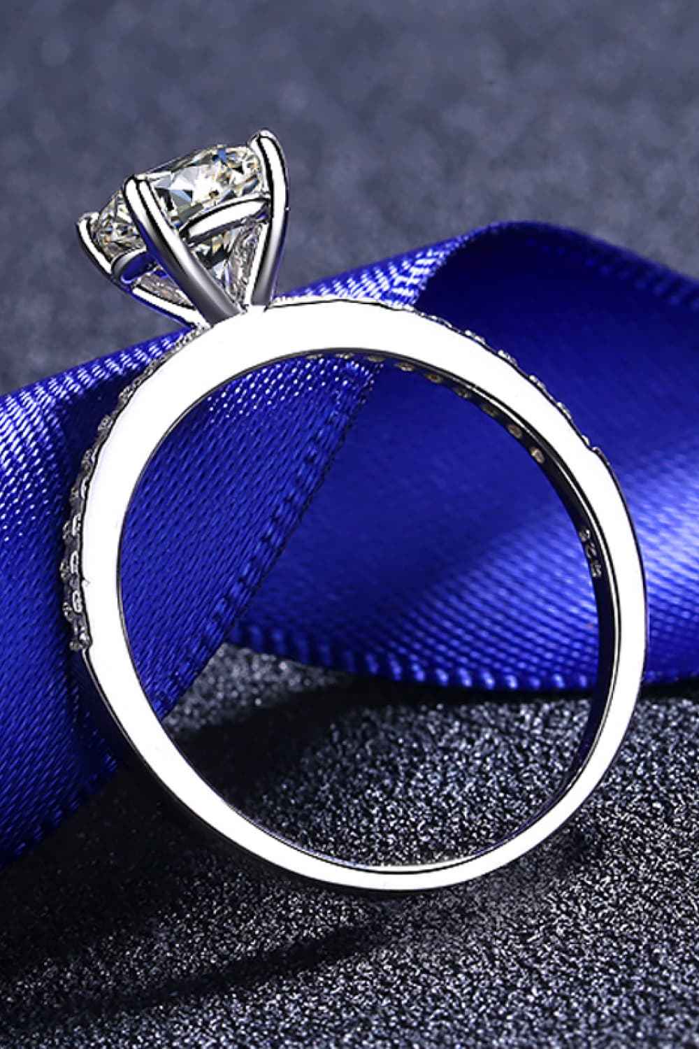 Luxury Moissanite Promise Ring Gift