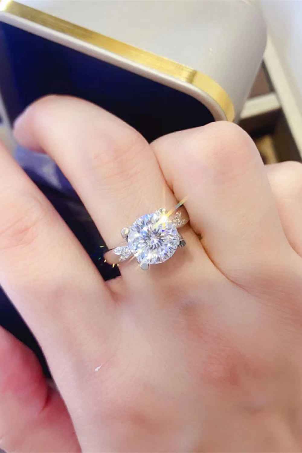 2 Carat Eternal Shine - Ring